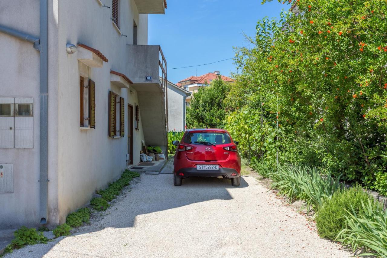 Apartments With A Parking Space Kastel Stari, Kastela - 20999 Exterior foto